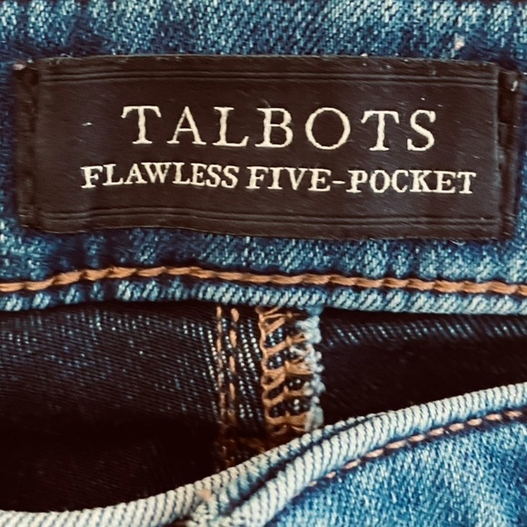 Talbots flawless 5 pocket design mid wash jeans whiskered stretch cotton size 28 - Picture 8 of 10